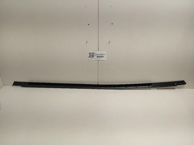 Guarnizione Raschiavetro Porta EST POST DX 9811240680 Peugeot 3008 II 2016