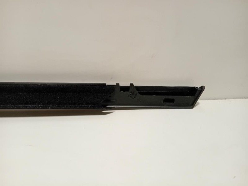 Guarnizione Raschiavetro Porta EST POST DX 96778798TV Peugeot 308 II 2017