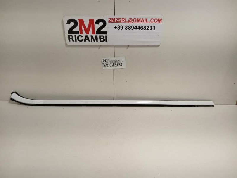 Guarnizione Raschiavetro Porta EST POST DX 96778798TV Peugeot 308 II 2017