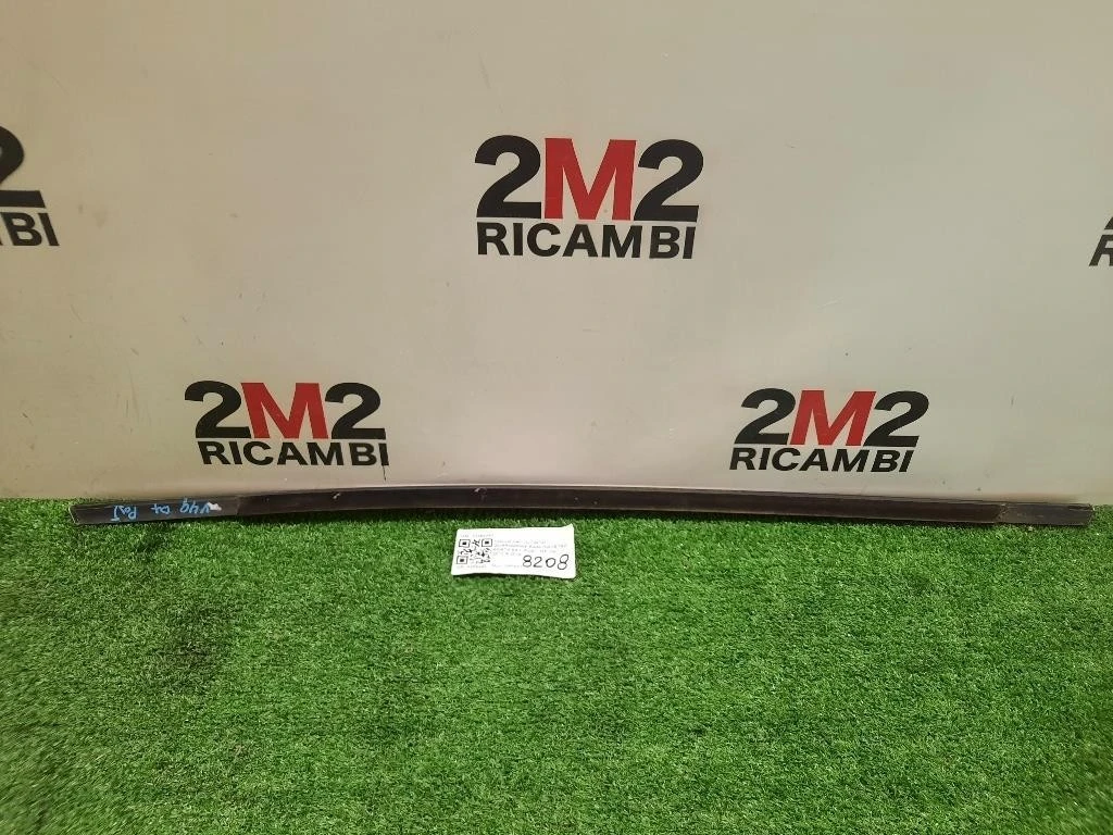 Guarnizione Raschiavetro Porta EST POST DX 31352387 Volvo V40 II 2012