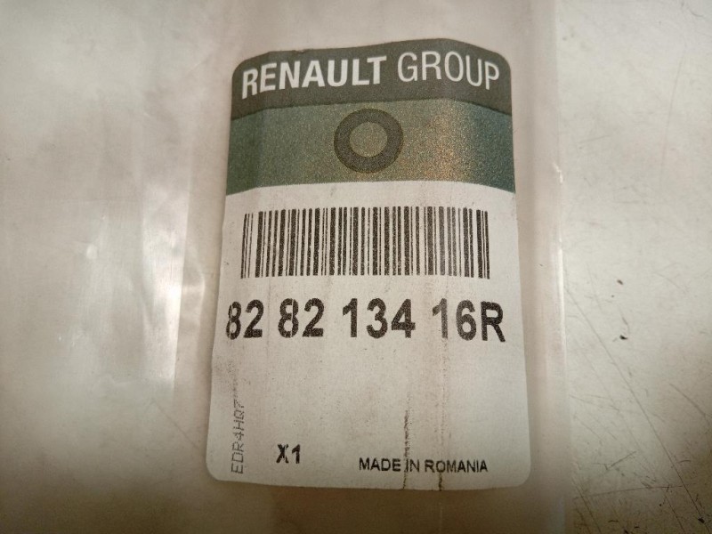 Guarnizione Raschiavetro Porta EST POST SX 828213416R Dacia Duster II 2018
