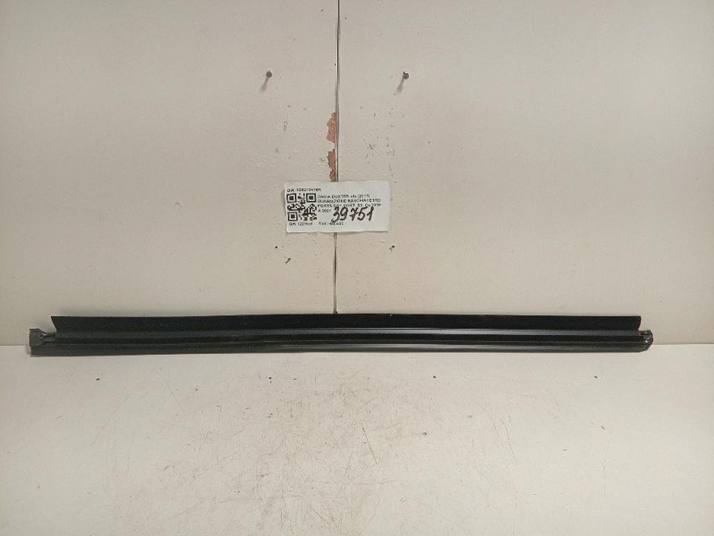 Guarnizione Raschiavetro Porta EST POST SX 828213416R Dacia Duster II 2018