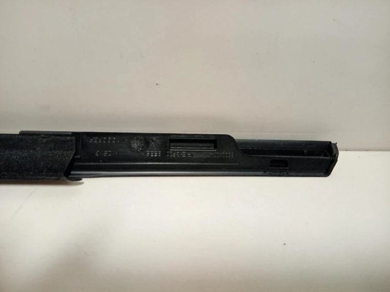 Guarnizione Raschiavetro Porta EST POST SX 98004074 Peugeot 308 II 2017