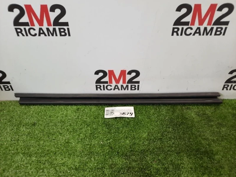 Guarnizione Raschiavetro Porta INT ANT SX 803314772R Renault Captur I 2017