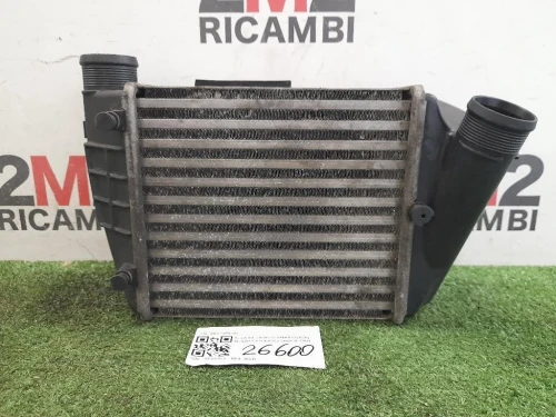 Intercooler 8E0145806L Audi A4 8HE Cabrio 2006