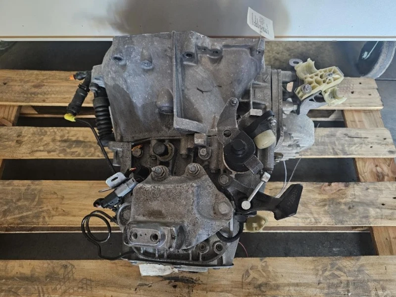 Cambio 9811243810 DV5RD 1631737680 Peugeot 308 II 2017