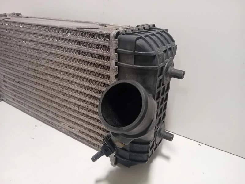 Intercooler 28270-2F700 Hyundai Santa FÉ IV 2013