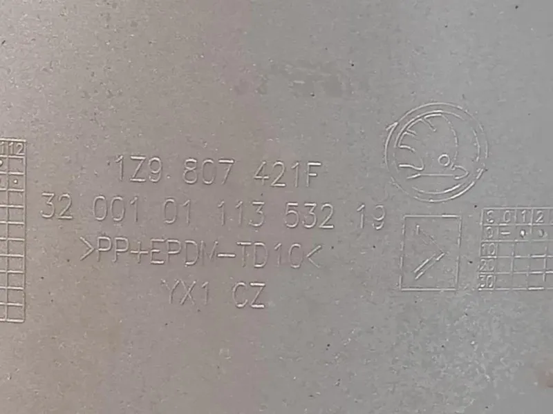 Paraurti POST 1Z9807421F Skoda Octavia 1Z3 2009