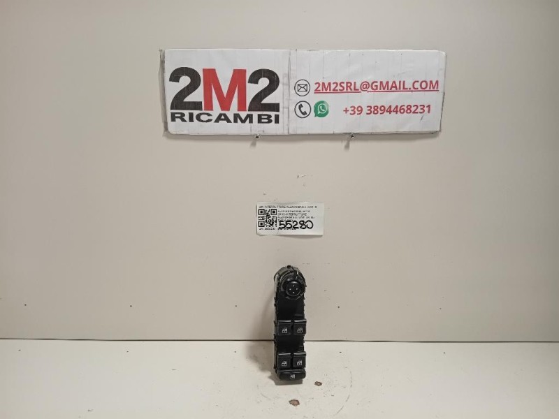 Interruttore Alzacristalli ANT DX INTERRUTTORE ALZACRISTALLI ANT DX Alfa Romeo Giulietta 2010