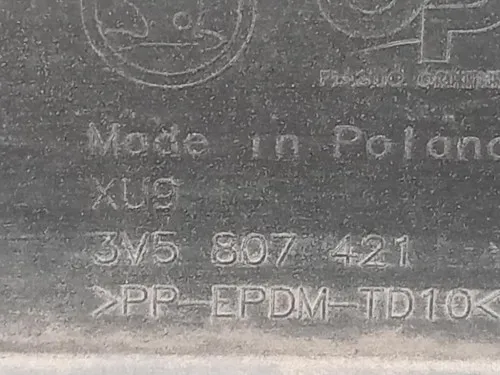 Paraurti POST 3V5 807 421 Skoda Superb 3V5 SW 2015