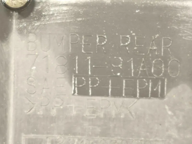 Paraurti POST 71811-81A00 Suzuki Jimny I 1999