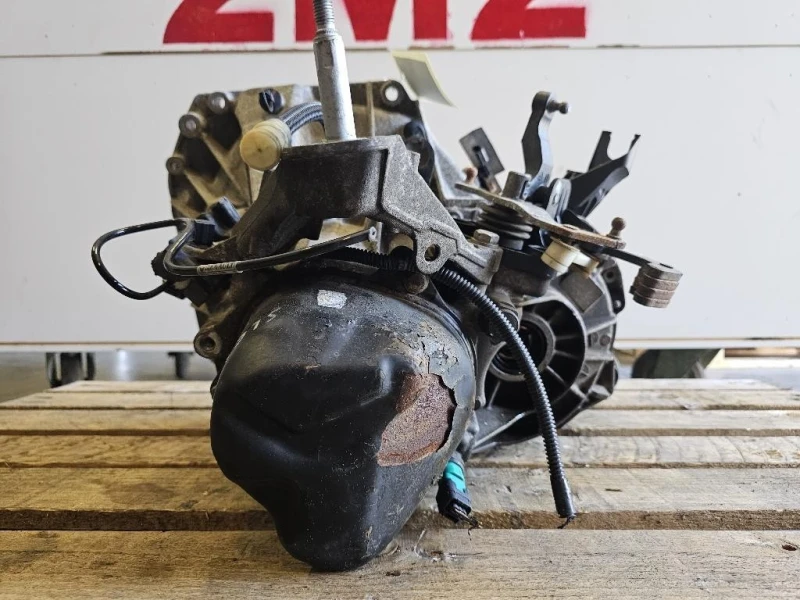 Cambio JH3 334 - R049842 Renault CLIO IV 2013