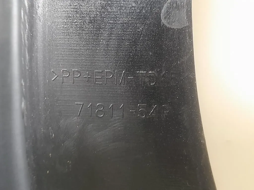 Paraurti POST 71811-54P Suzuki Vitara II 2015