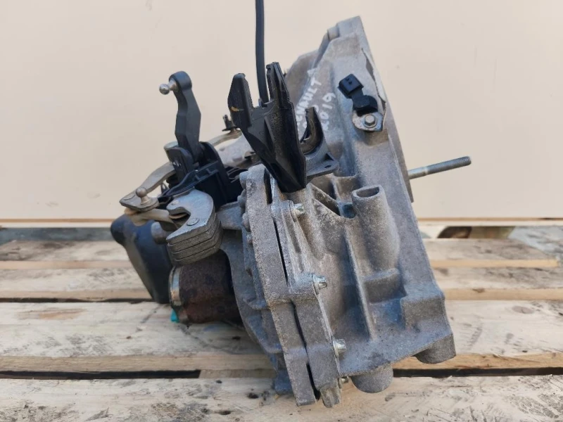 Cambio R371685 5 MARCE MANUALE Renault CLIO IV 2016