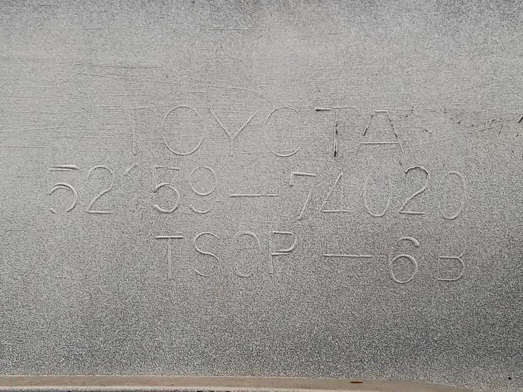 Paraurti POST 52159-74020 Toyota IQ 2009