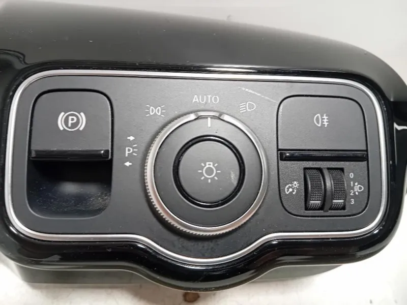 Interruttore Illuminazione A2479052702 Mercedes Classe A W177 2018