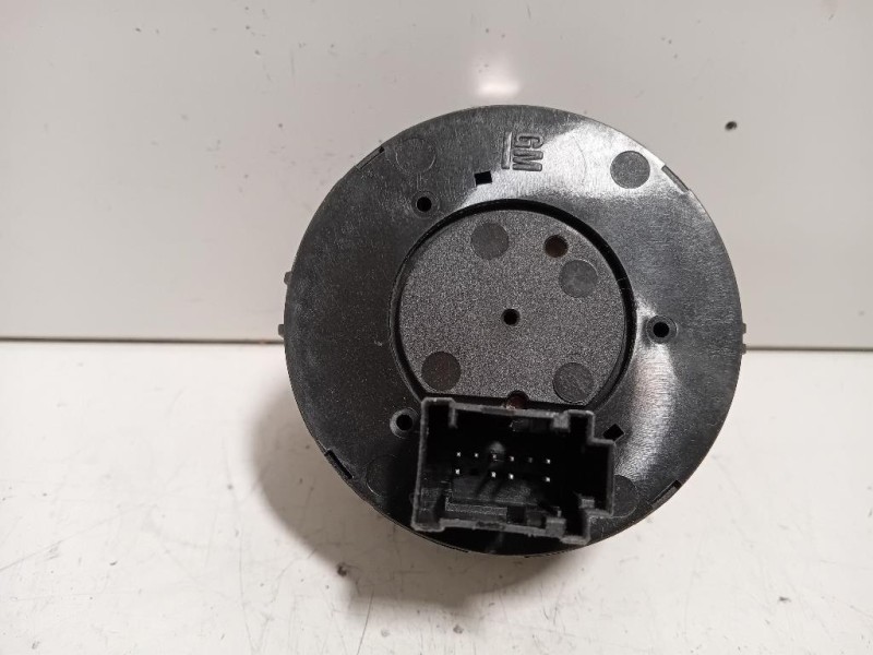 Interruttore Illuminazione 13249508 Opel Corsa D 2007