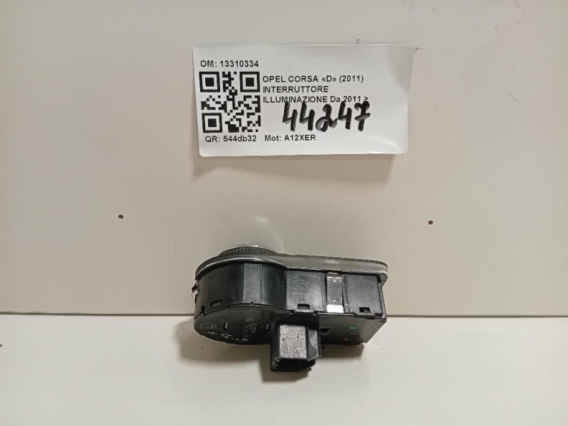 Interruttore Illuminazione 13310334 Opel Corsa D 2011
