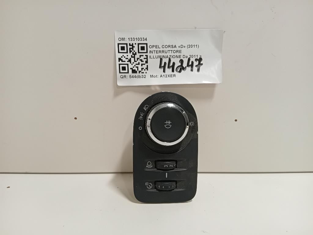 Interruttore Illuminazione 13310334 Opel Corsa D 2011
