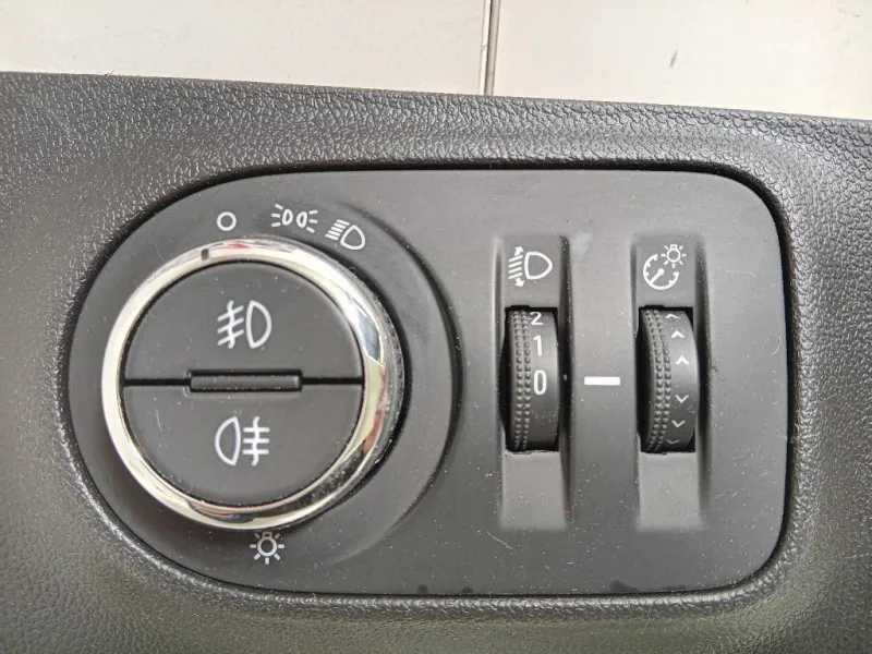 Interruttore Illuminazione 460029937 Opel Corsa E 2014