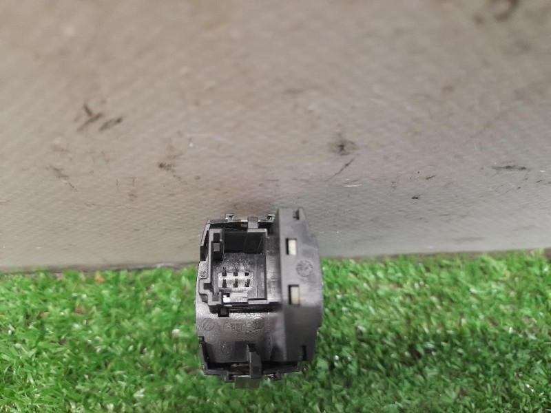 Interruttore LUCI Emergenza 9354186 Bmw X1 F48 2015