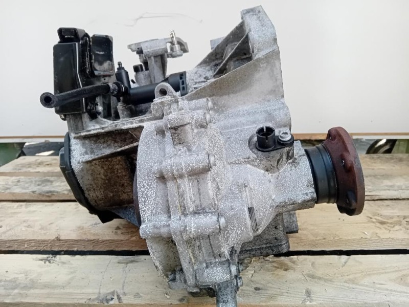 Cambio LMG 02T 300 058 5 MARCE MANUALE Seat Ibiza V 6J5 2013