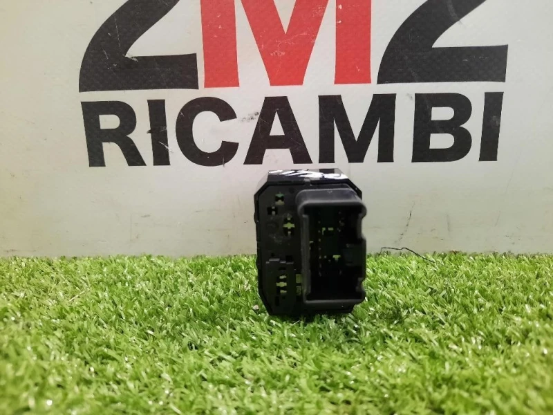 Interruttore Regolazione Specchio Retrovisore EST SX 3795057L10000 Suzuki Vitara II 2015