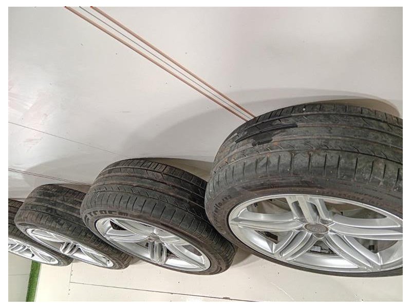 KIT 4 Cerchi 8R0601025AH RAGGIO 20 Audi Q5 8RB 2012