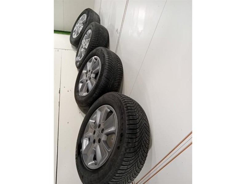 KIT 4 Cerchi 215 65 R16 40300480R Dacia Duster I 2014