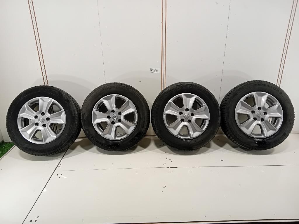 KIT 4 Cerchi 215 65 R16 40300480R Dacia Duster I 2014
