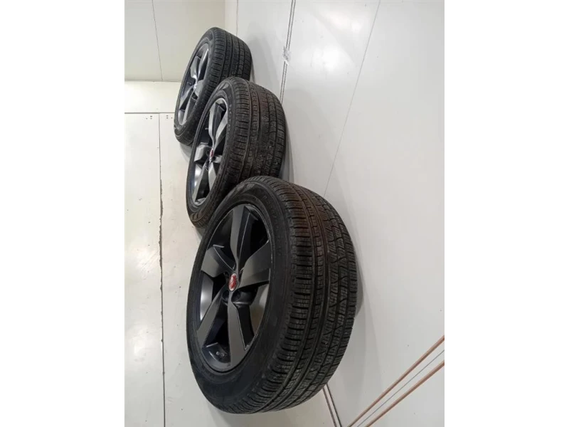 KIT 4 Cerchi J9C3-DA 23555 R19 105 V Jaguar E-pace 2017