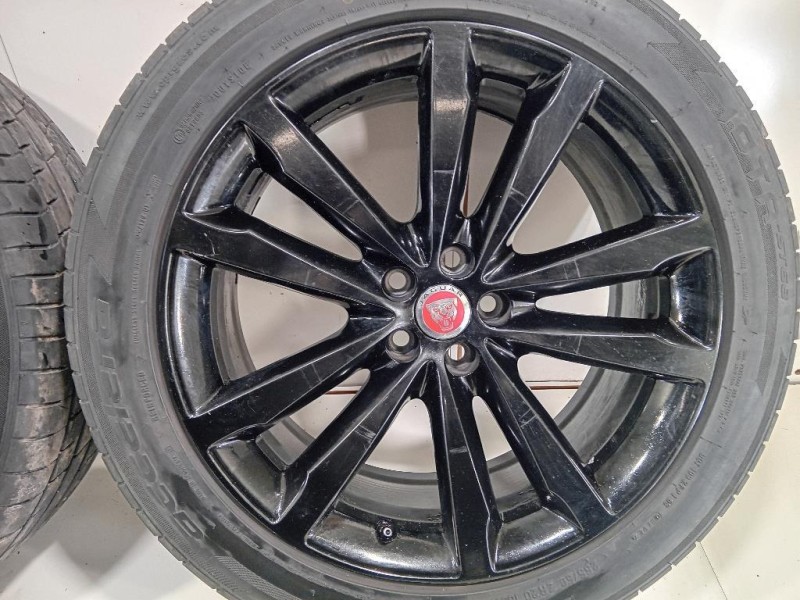 KIT 4 Cerchi HK8M-1007-HA Jaguar F-pace 2015