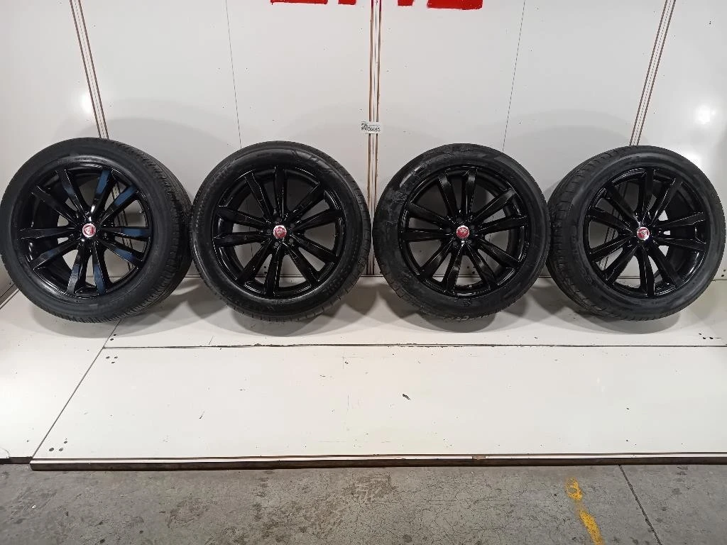 KIT 4 Cerchi HK8M-1007-HA Jaguar F-pace 2015