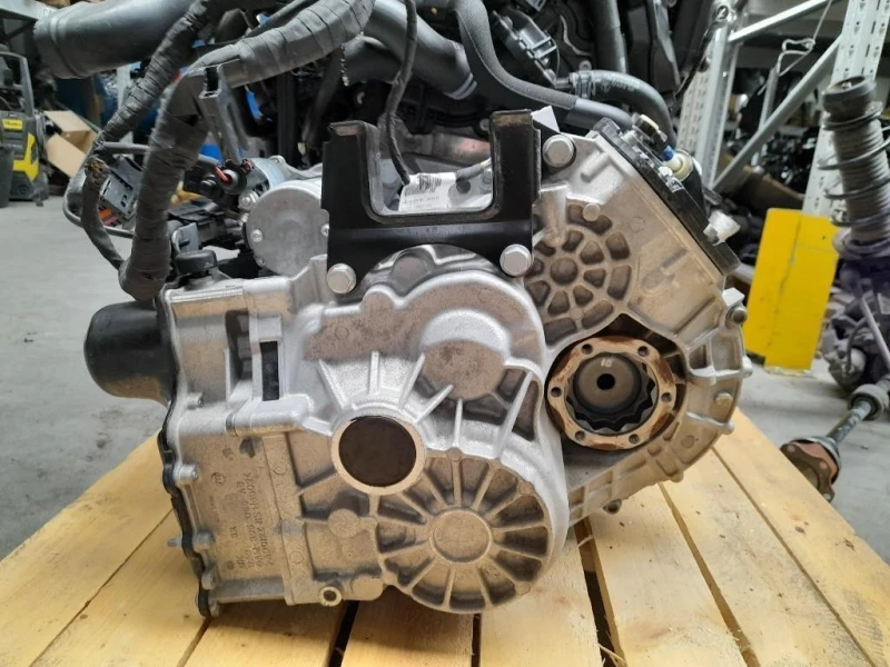 Cambio UBS CAMBIO DKLD UUE 0CW 300 050 C 005 Skoda Fabia NJ3 2018