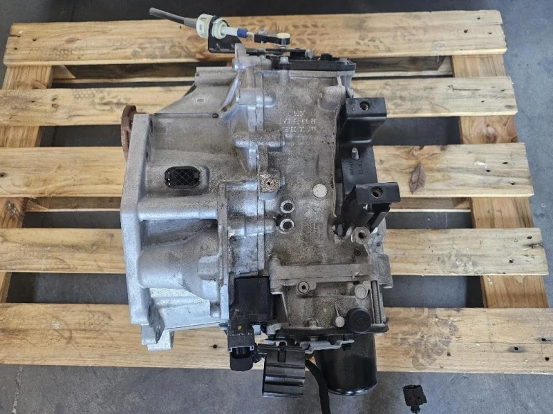 Cambio UBS CAMBIO DKLD UUE 0CW 300 050 C 005 Skoda Fabia NJ3 2018