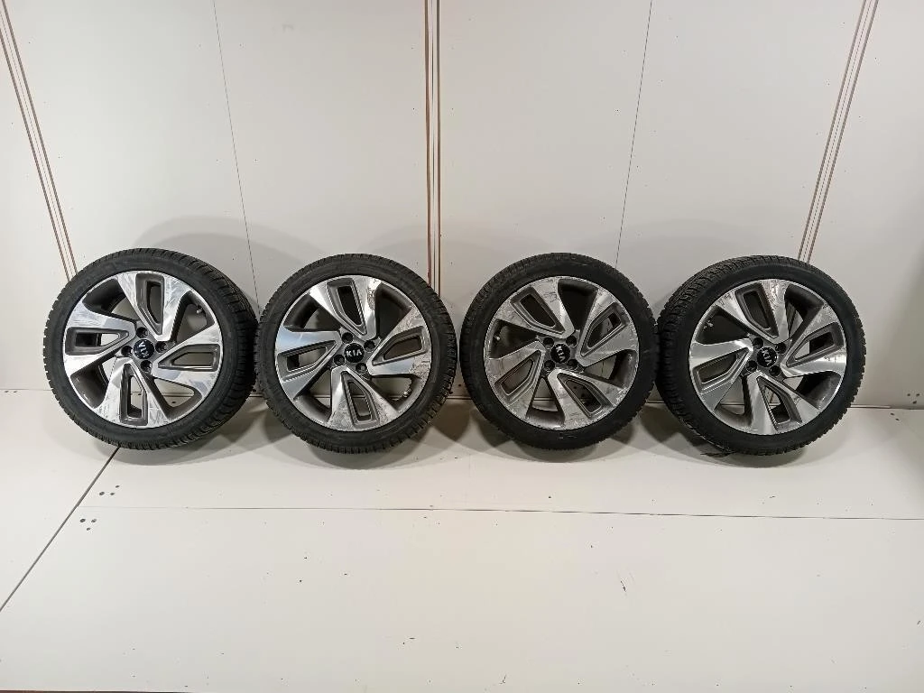 KIT 4 Cerchi 52910-IW850 65JX17 20545 R17 Kia RIO III 2012