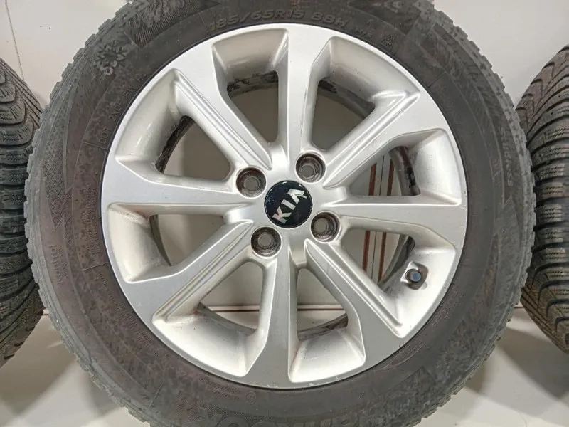KIT 4 Cerchi 18565 R15 52910-H8400 Kia Stonic 2017