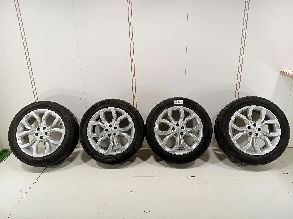 KIT 4 Cerchi HK7M-1007-AA Land Rover Discovery V Sport 2019