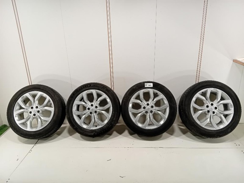 KIT 4 Cerchi HK7M-1007-AA Land Rover Discovery V Sport 2019