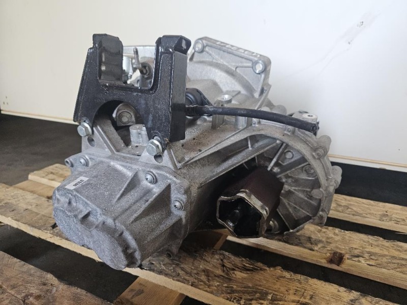 Cambio UDN 0CW300042C00B Skoda Fabia NJ3 2018