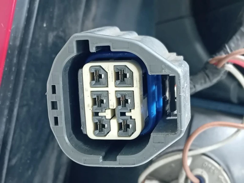 Fanale POST DX XFB000563 Land Rover Discovery III 2005