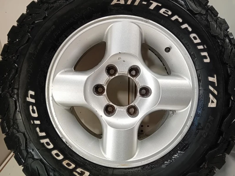 KIT 4 Cerchi 16X7JJ ET40 25570 R16 Nissan Navara 2005