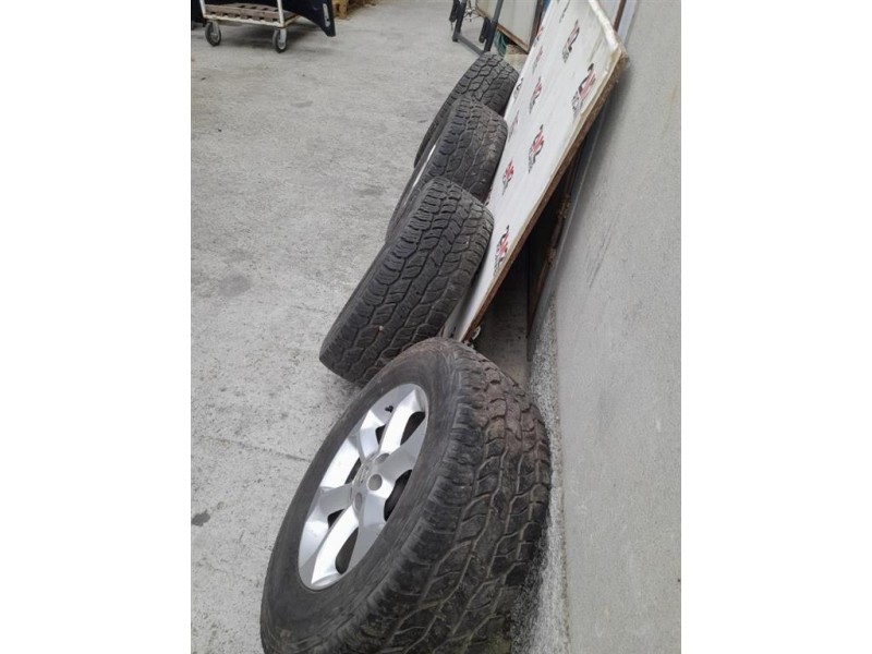 KIT 4 Cerchi 25565 R17 Nissan Navara 2010