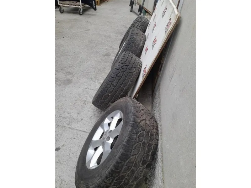 KIT 4 Cerchi 25565 R17 Nissan Navara 2010