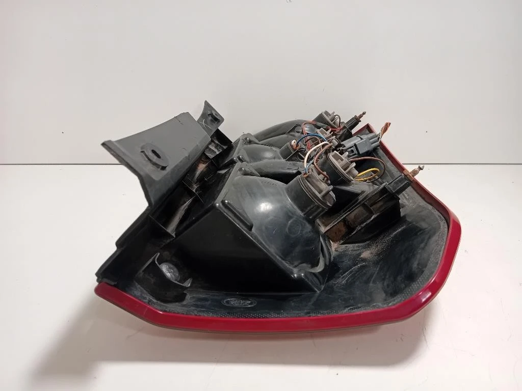 Fanale POST DX XFB000563 Land Rover Discovery III 2005