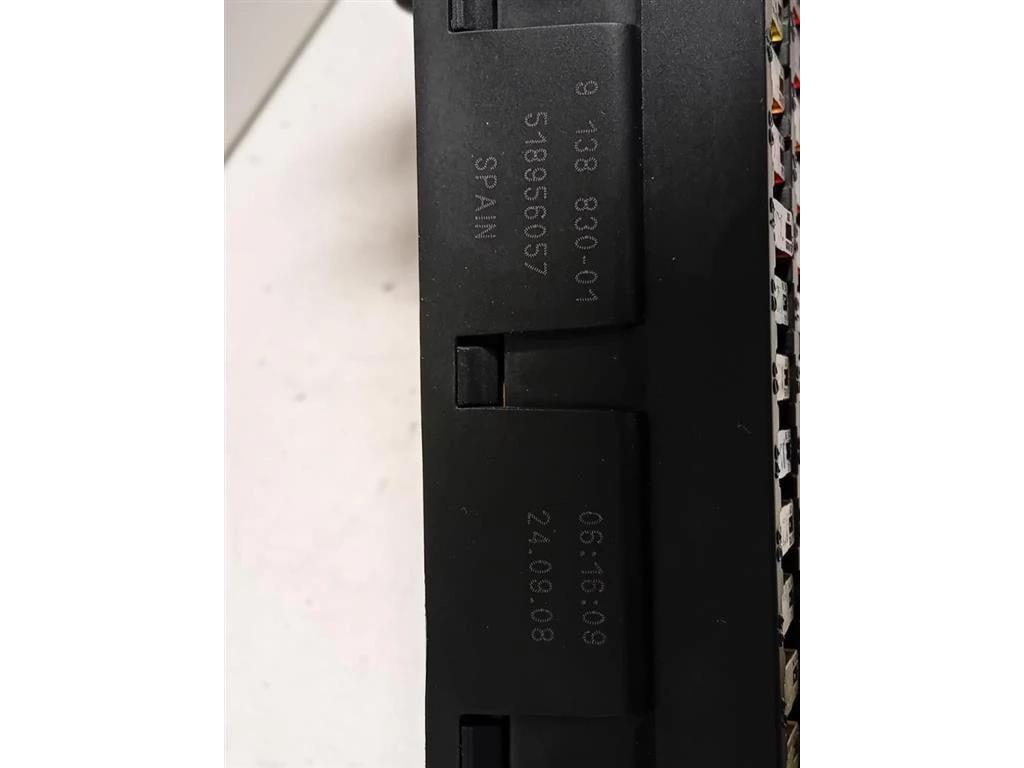 Centralina Scatola Fusibili 913883001 Bmw Serie 5 E60 Berlina 2004