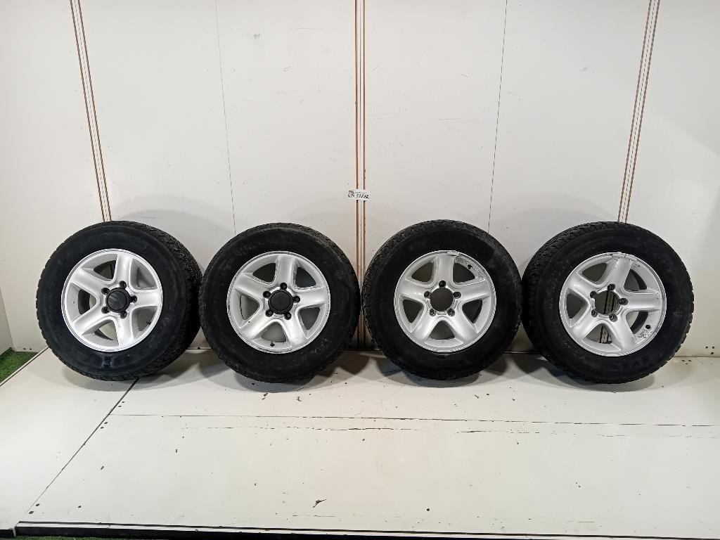 KIT 4 Cerchi 225 70 R16 Suzuki Jimny I 1999