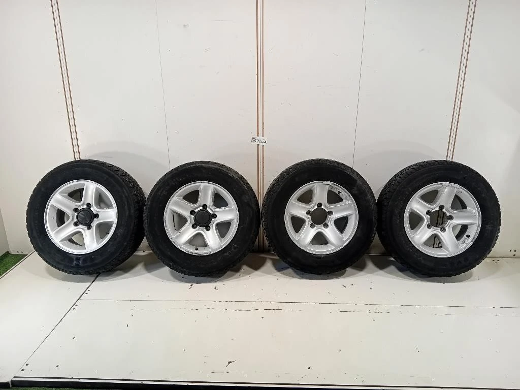 KIT 4 Cerchi 225 70 R16 Suzuki Jimny I 1999