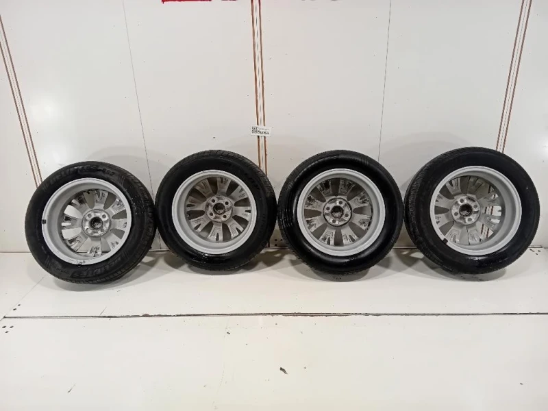 KIT 4 Cerchi 42611-0DG70 Toyota Yaris IV 2014