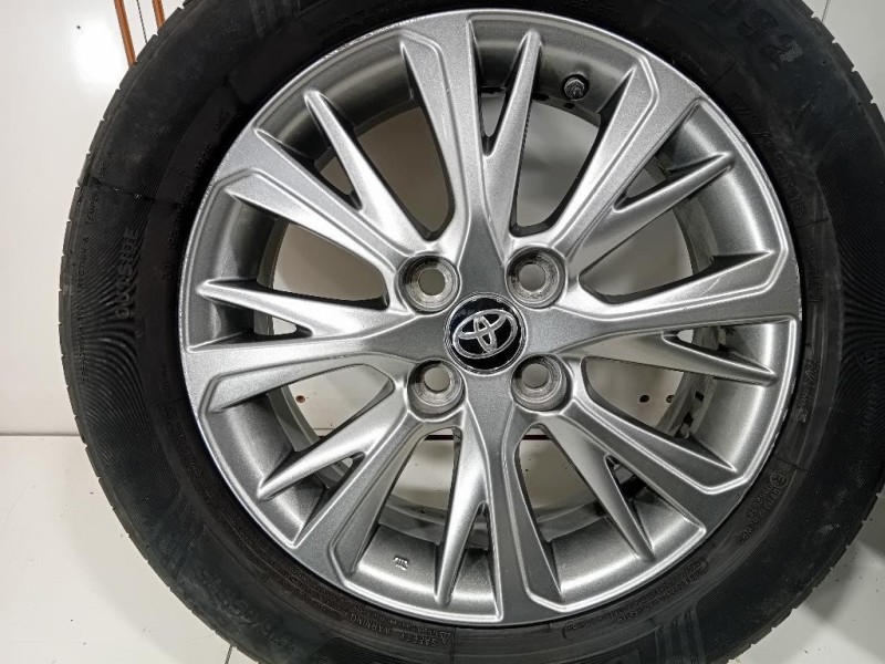 KIT 4 Cerchi 42611-0DG70 Toyota Yaris IV 2014
